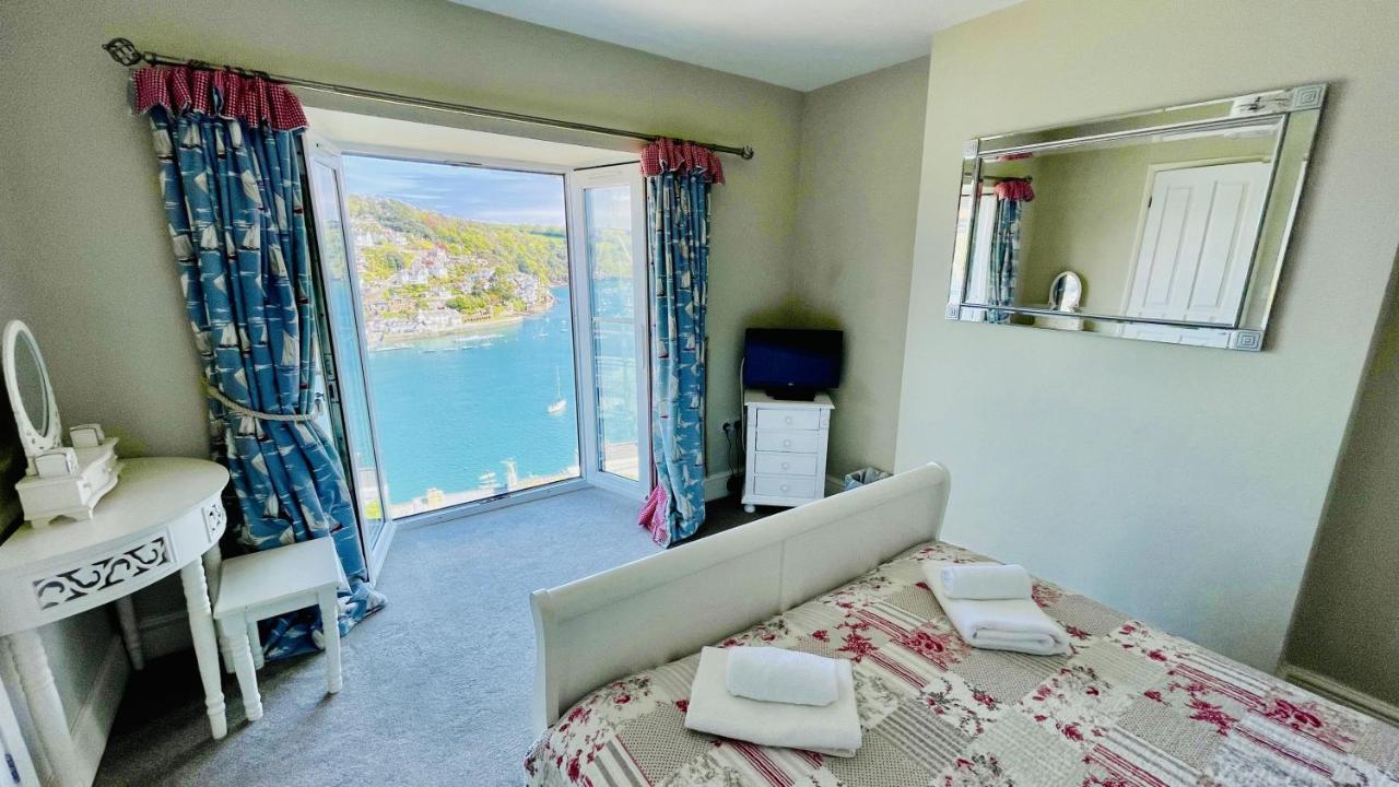 Vila Out To Sea - Stunning Views, Elevated Position With Onsite Parking Dartmouth Exteriér fotografie