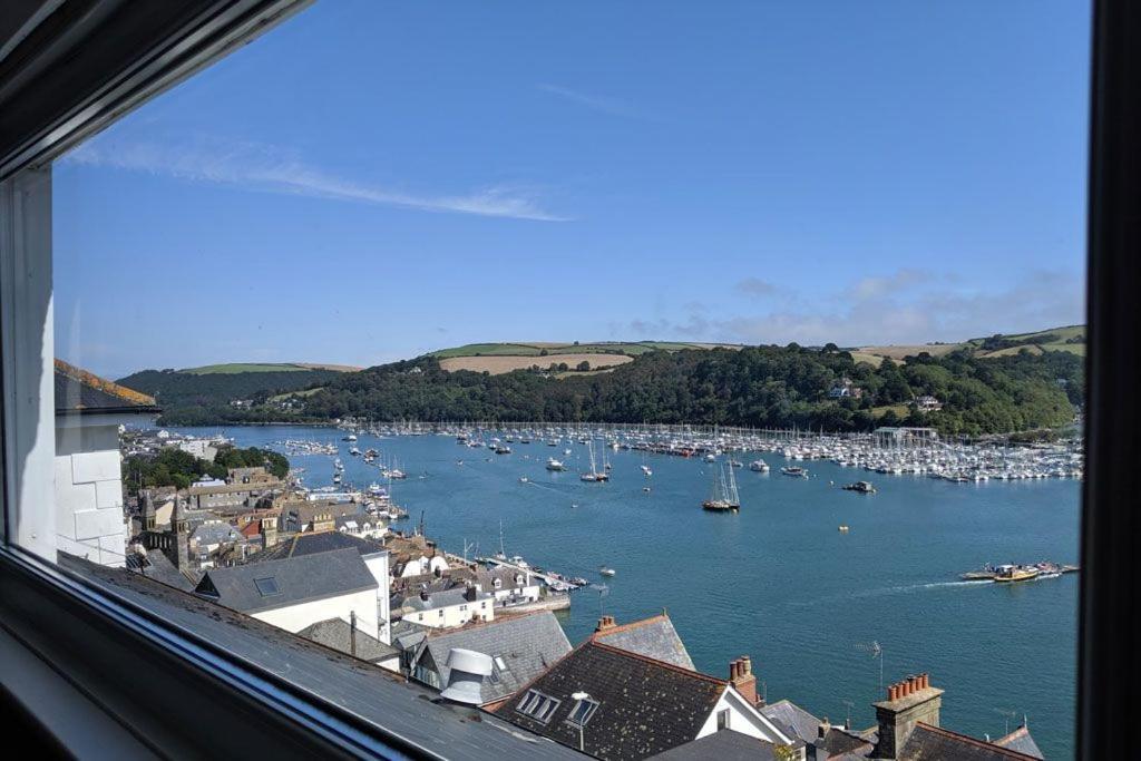 Vila Out To Sea - Stunning Views, Elevated Position With Onsite Parking Dartmouth Exteriér fotografie